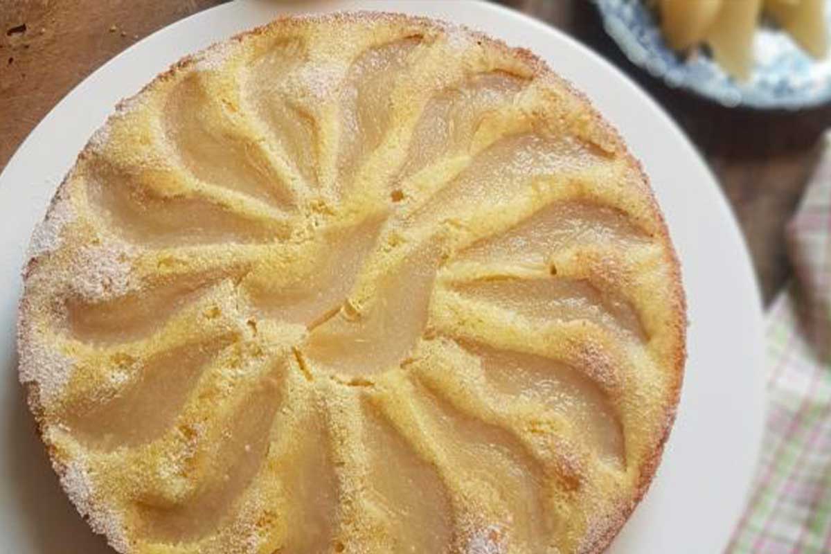 Ricetta Della Torta Con Le Pere Sciroppate E Lo Zenzero Rovesciata